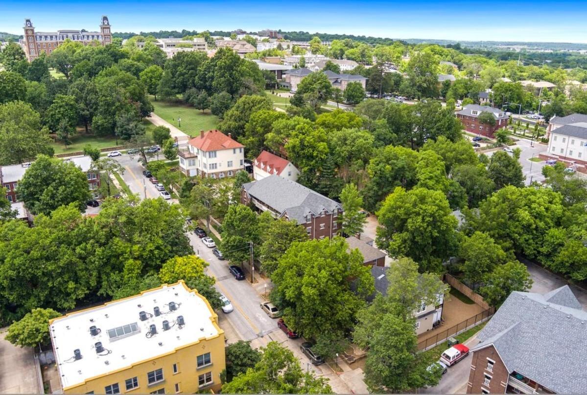 Tovey House-Walk To Downtown And Campus Villa Fayetteville Exterior photo